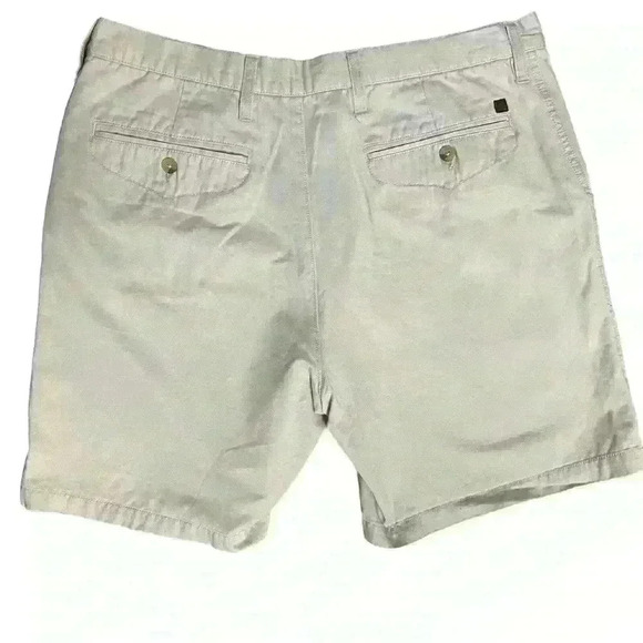 Woolrich Mens Khaki Flat Front Shorts size 36. Classic Vacation Casual - Picture 3 of 6